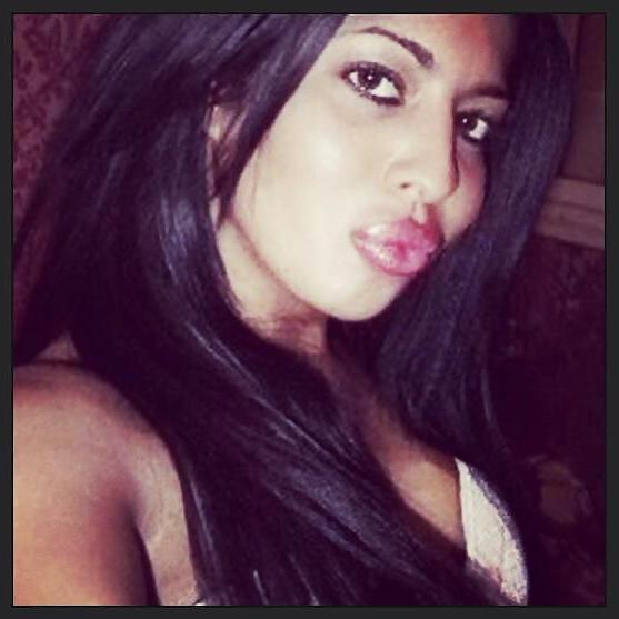 25P Ahlam bonne beurette arab part 2