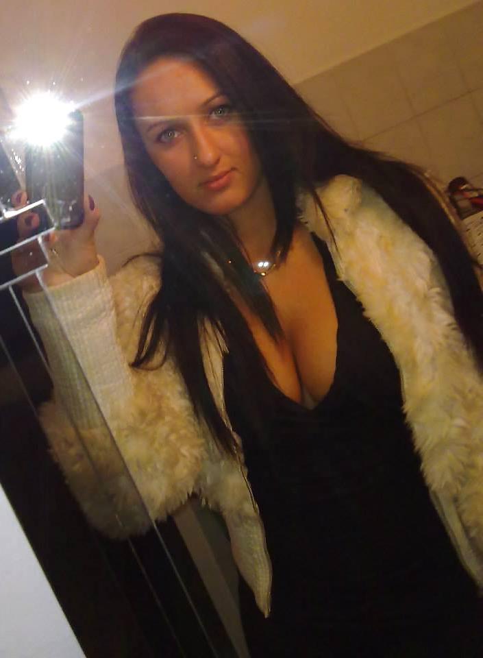 25P Hungarian girls, women (not nude) 03
