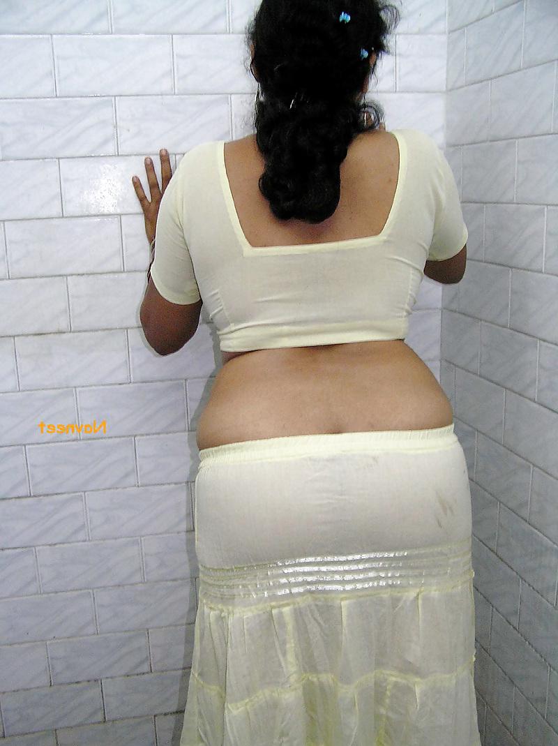 25P Wet indian Auntys