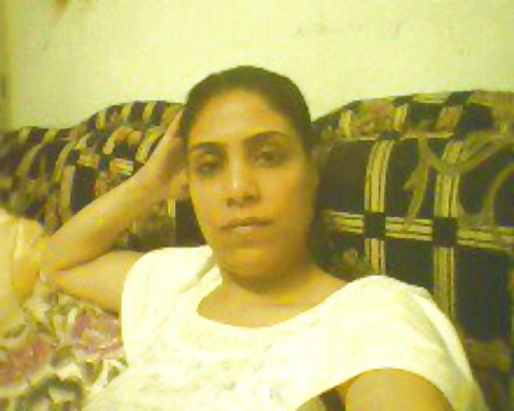 15P Arab Egyptian Milf 