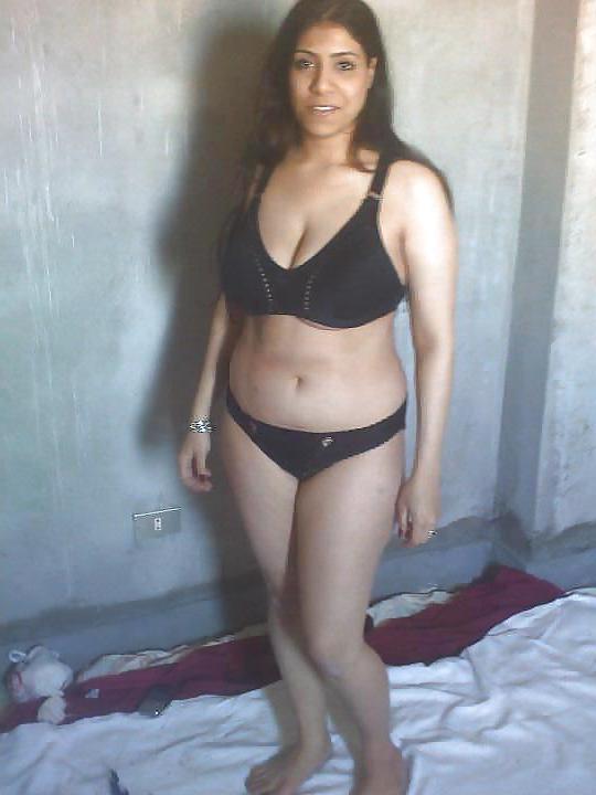 15P Arab Egyptian Milf 