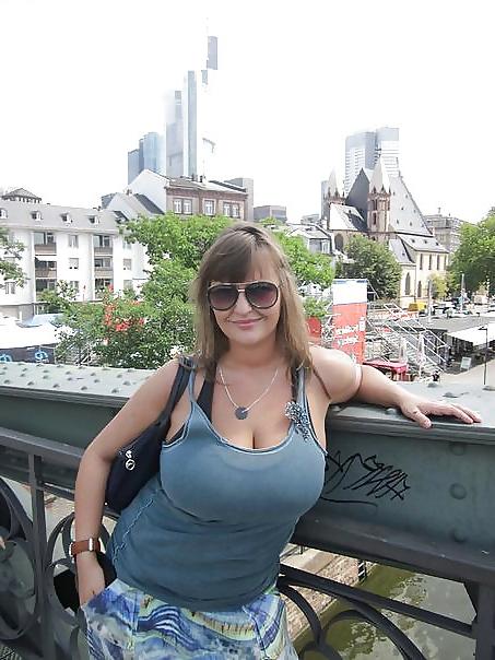 25P BIG TITTED AMATEURS 3