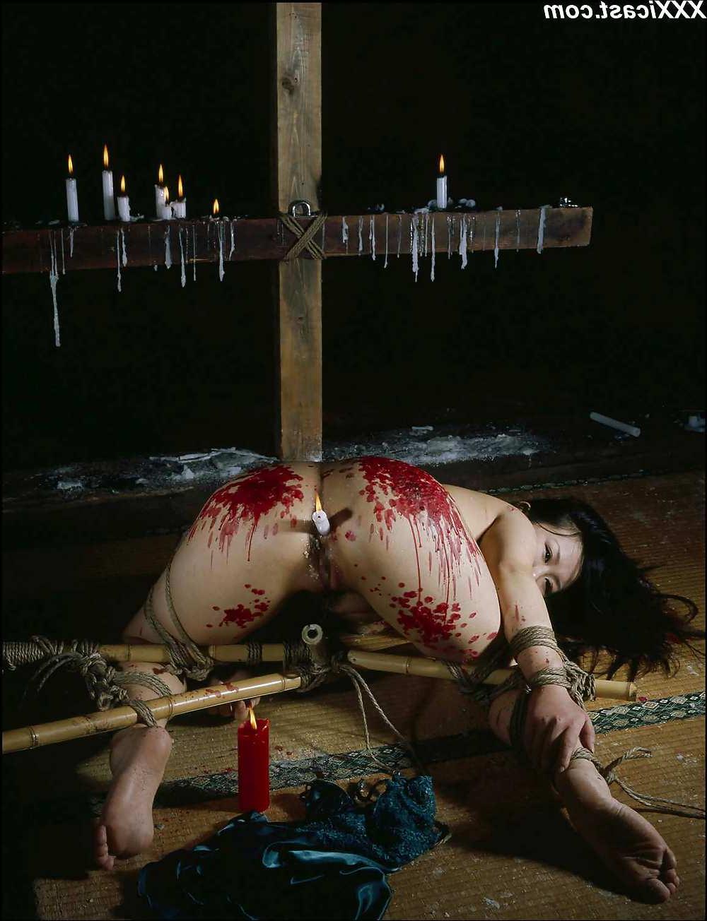 25P Japanese Rope Bondage Waxing And Insertions