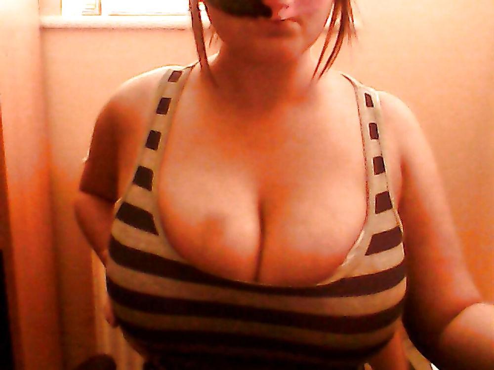 15P Amazing tits on amateur wife