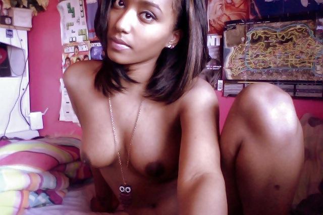 25P Amateur Black Girls 73