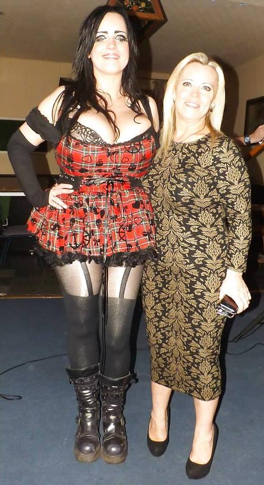 25P Sarah Lang big tits uk 