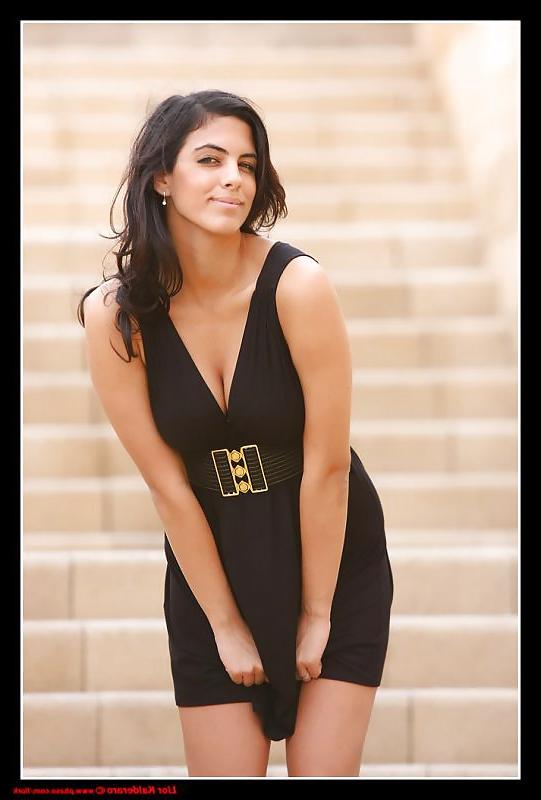 25P Beurette sexy arab model 