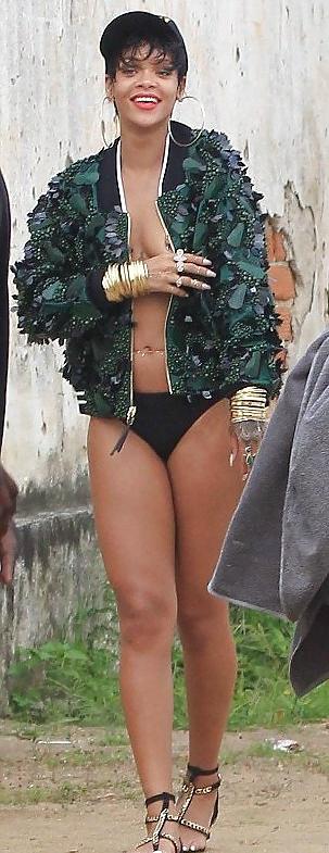 18P Rihanna : Brazil Sexy Photoshoot - Ameman
