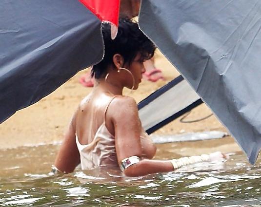 18P Rihanna : Brazil Sexy Photoshoot - Ameman