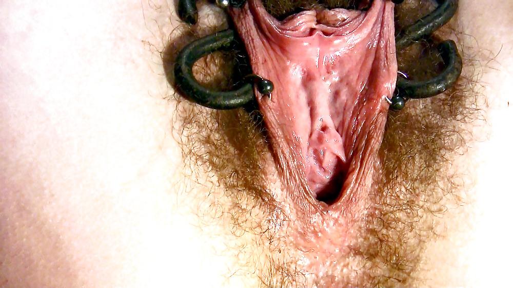 25P Tim145 hairy bondage spread