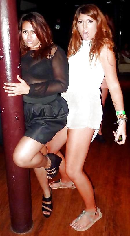 21P Hot Paki and indian babes