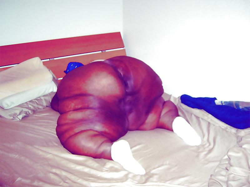 25P Massive butts 11