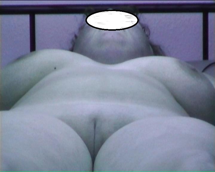8P Sunbed tanning voyeur