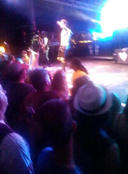 8P Buckcherry concert with my ty phone