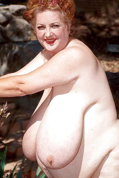 11P GRANNIES MATURES BIG BOOBS - VINTAGE
