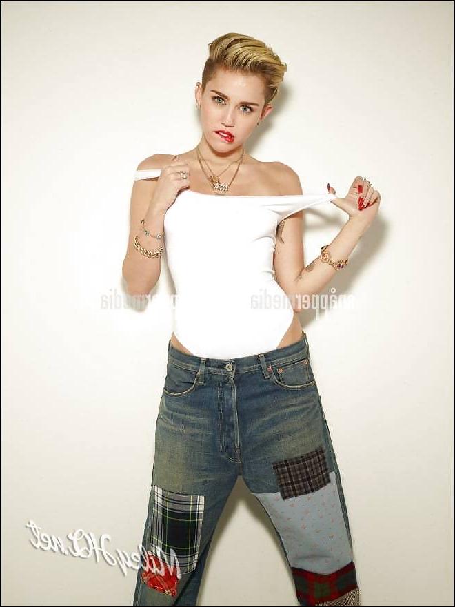 25P Miley Cyrus YOU Magazine Photoshoot Outtakes (Nipslip)