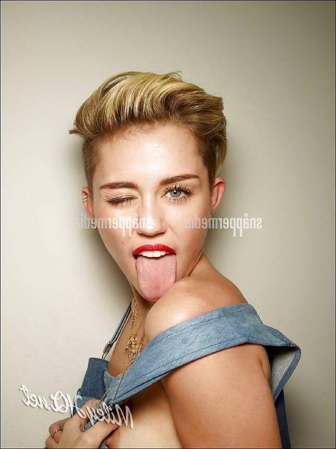25P Miley Cyrus YOU Magazine Photoshoot Outtakes (Nipslip)
