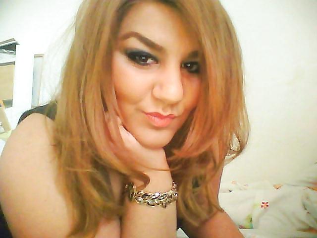 18P Persian Slut Mozhdeh