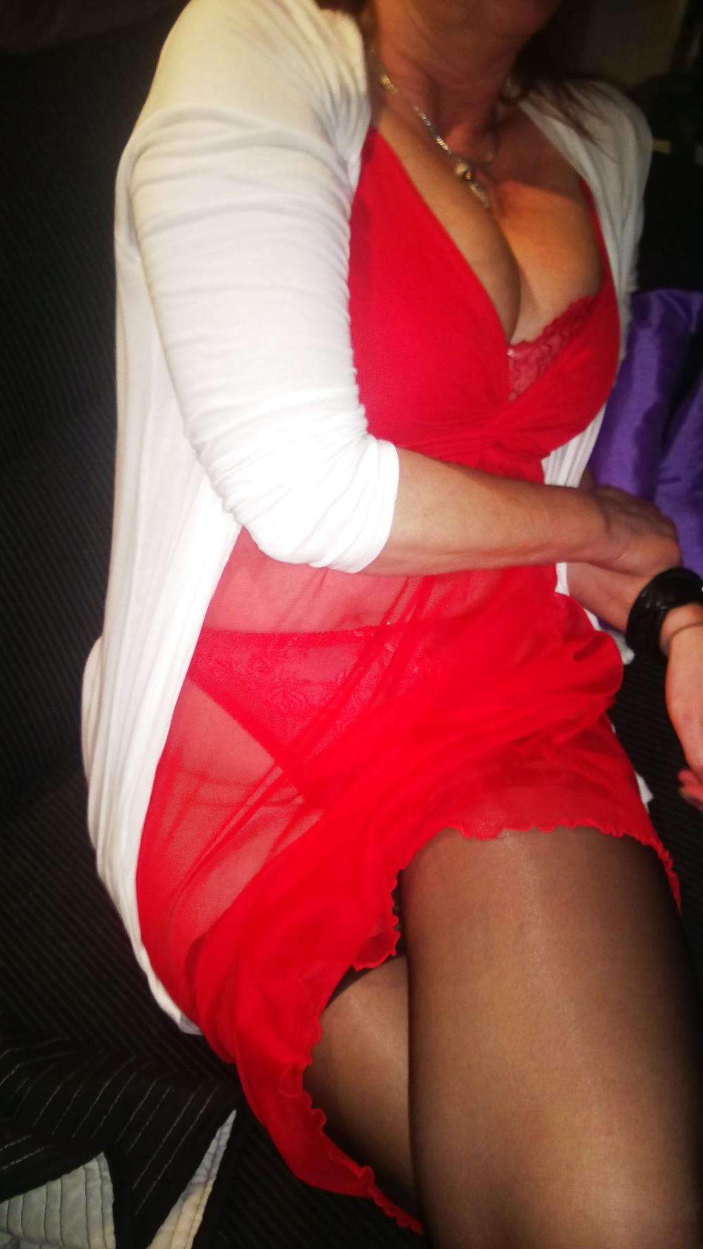 25P Wife on massage table