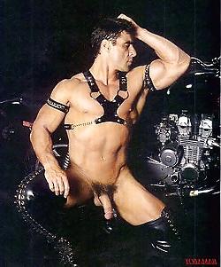 25P Gay Perv!