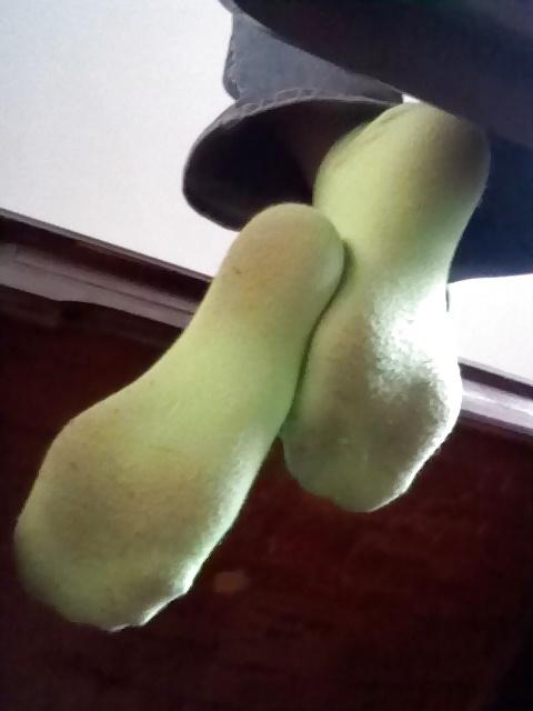 22P Socks Feet