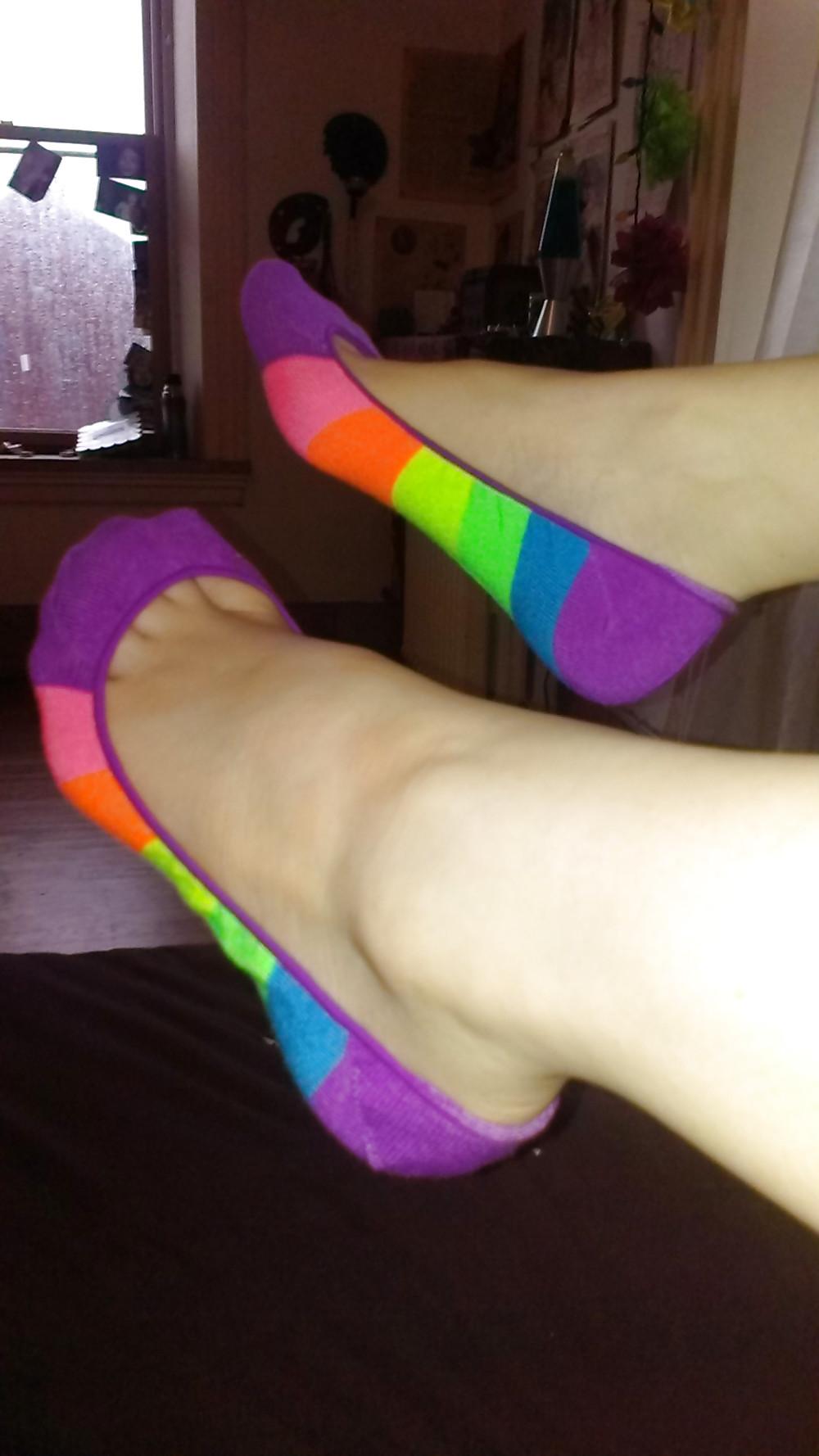22P Socks Feet