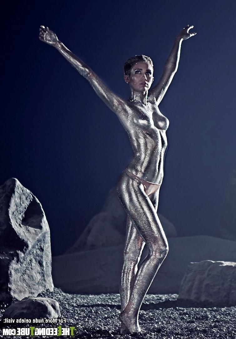 7P Miley Cyrus Real and True Photoshoot 