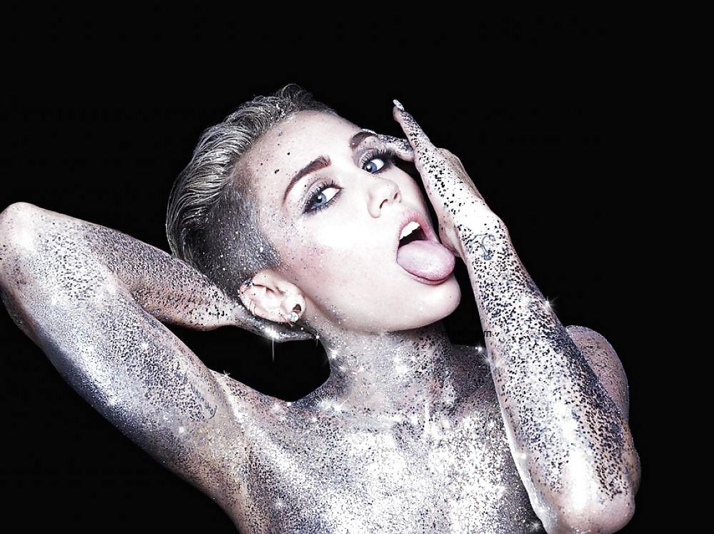7P Miley Cyrus Real and True Photoshoot 
