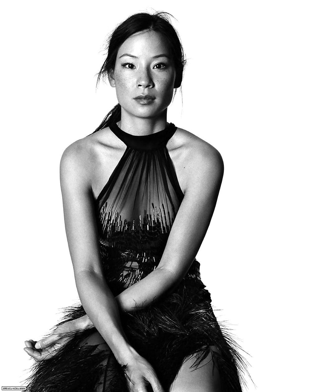 22P Lucu Liu - sexy Asian American MILF - great legs