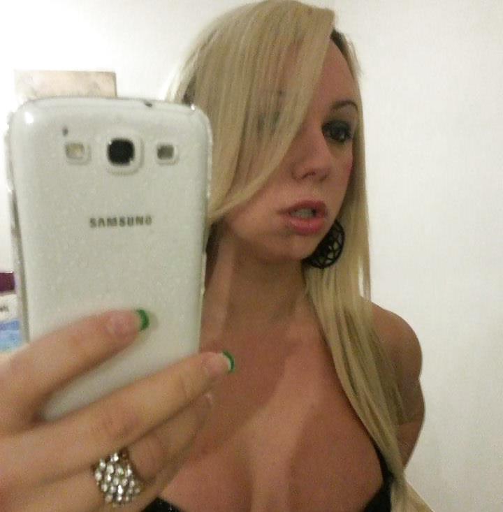 25P Hot chubby girl huge boobs - please comment