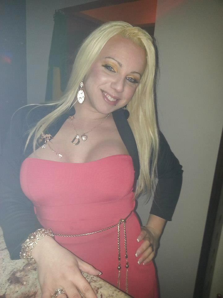25P Hot chubby girl huge boobs - please comment