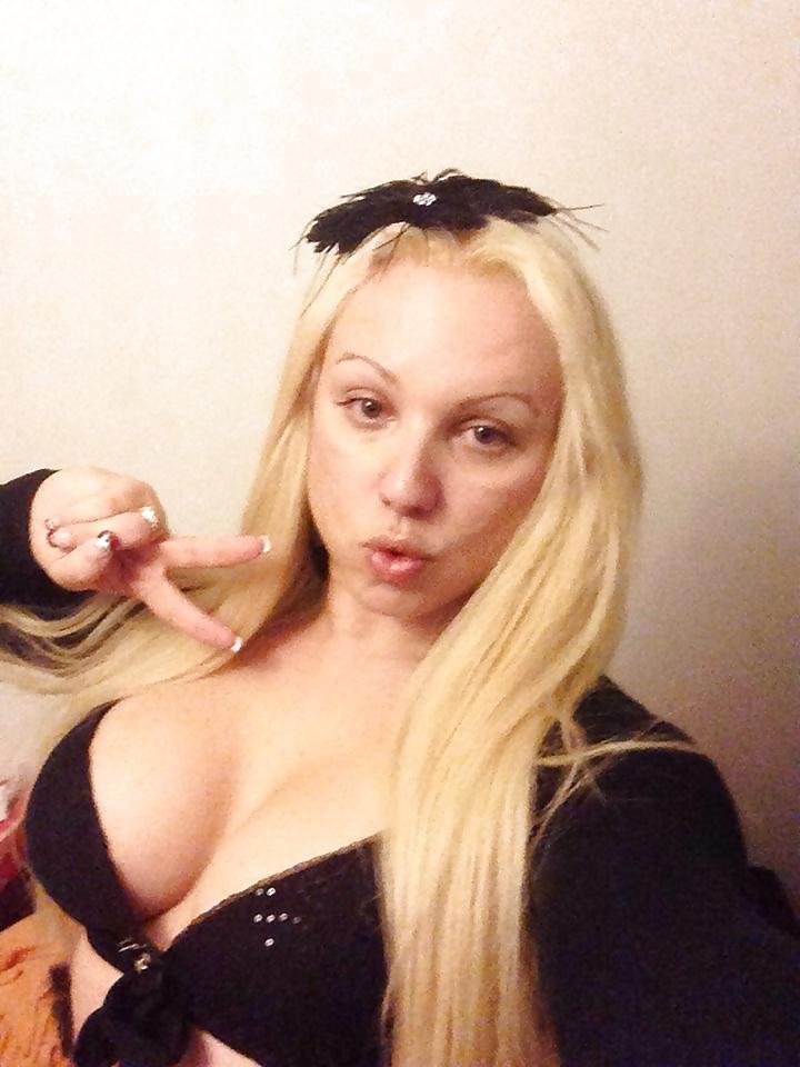 25P Hot chubby girl huge boobs - please comment