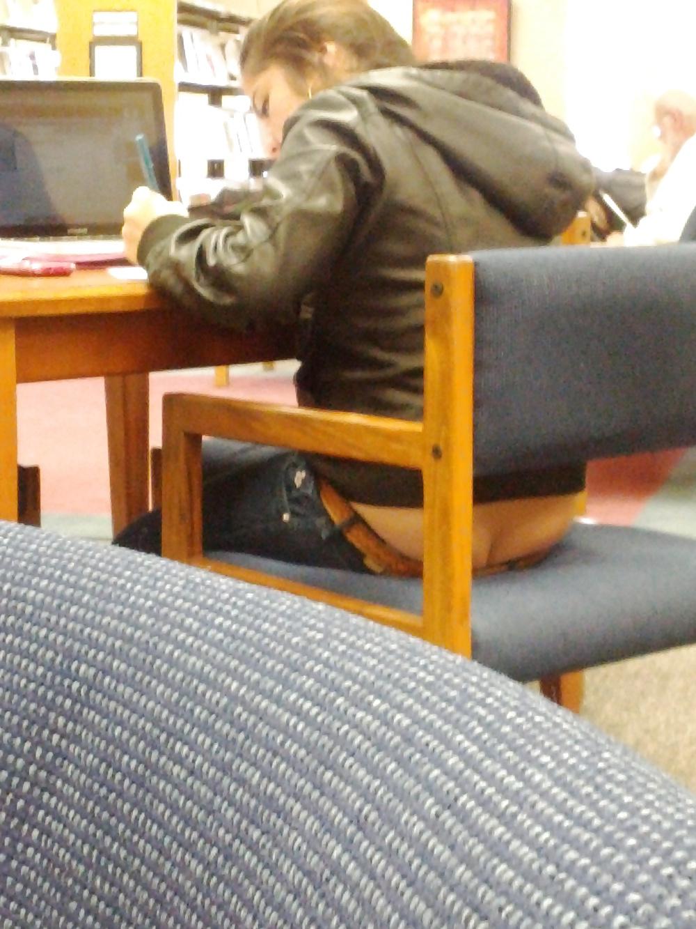 6P Ass Crack