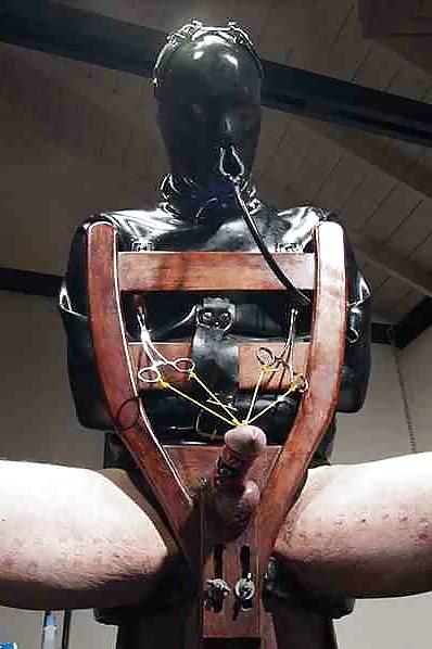 25P Chastity Feshih CBT male sub