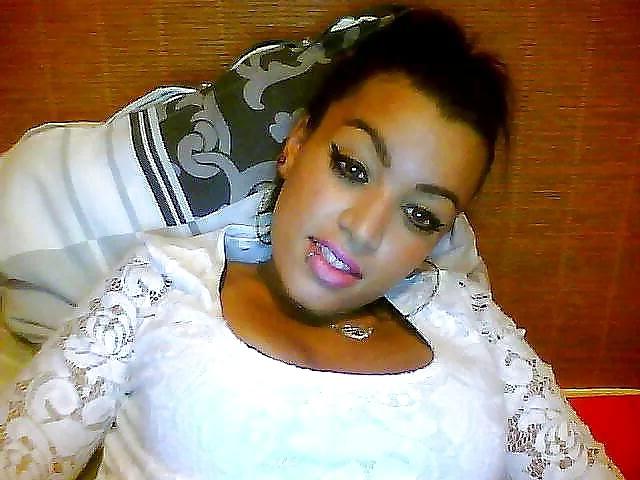 25P Salope beurette arab slut