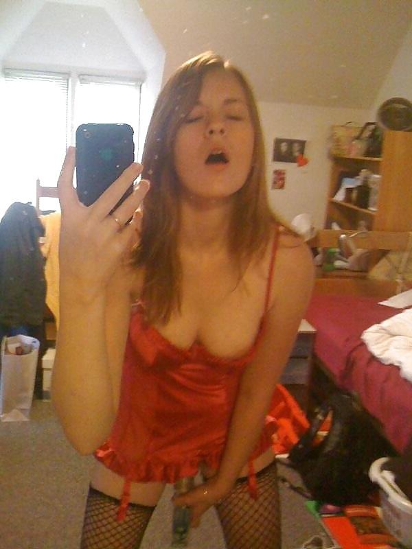 25P Masturbating Women