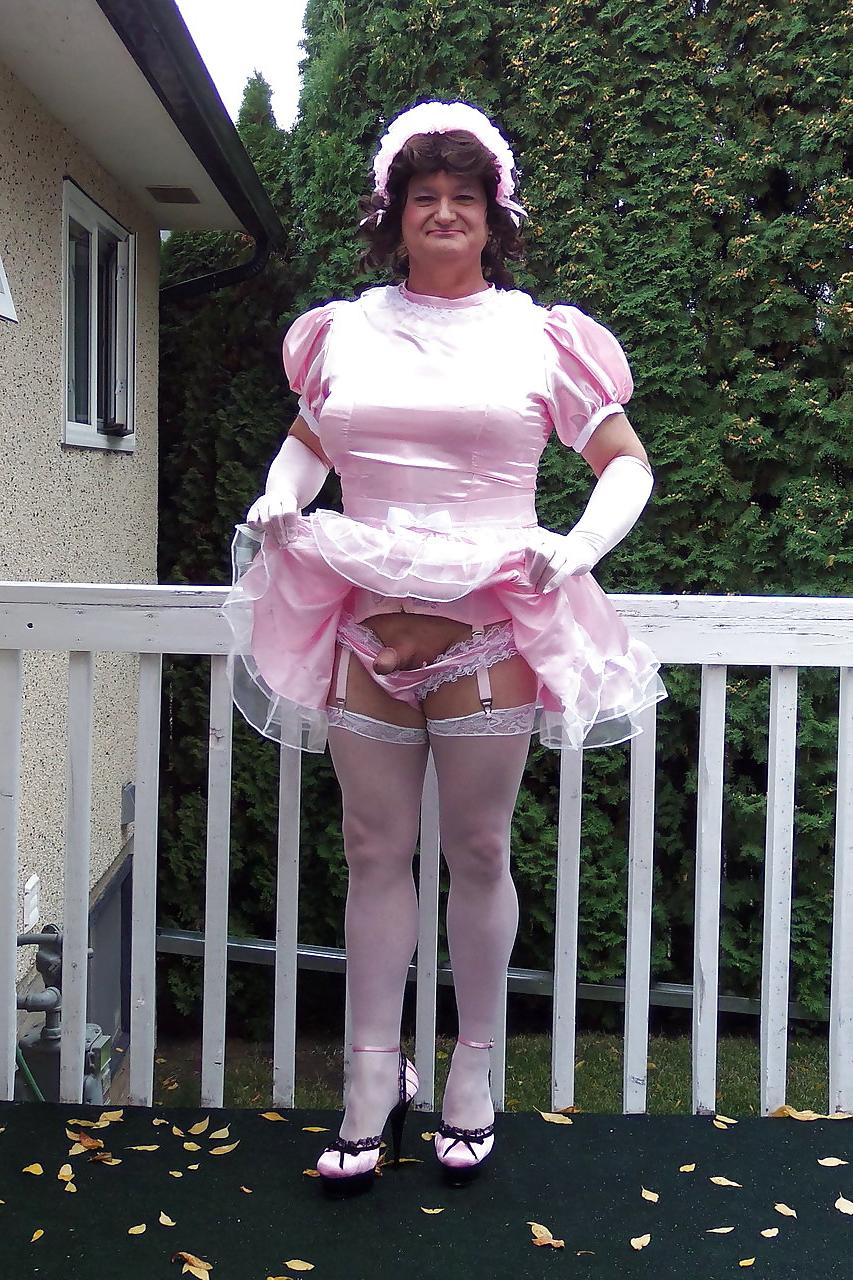 25P The Sissy Maid