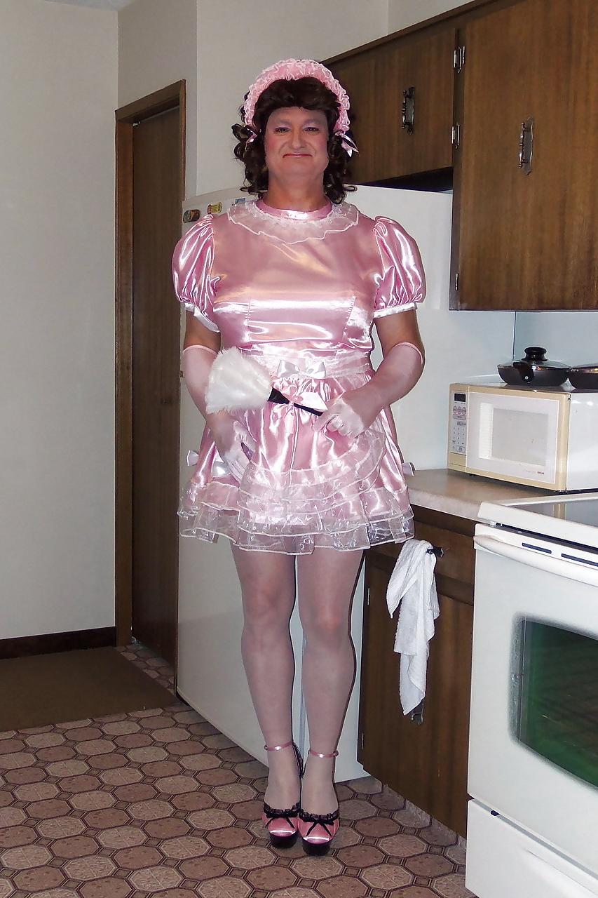 25P The Sissy Maid