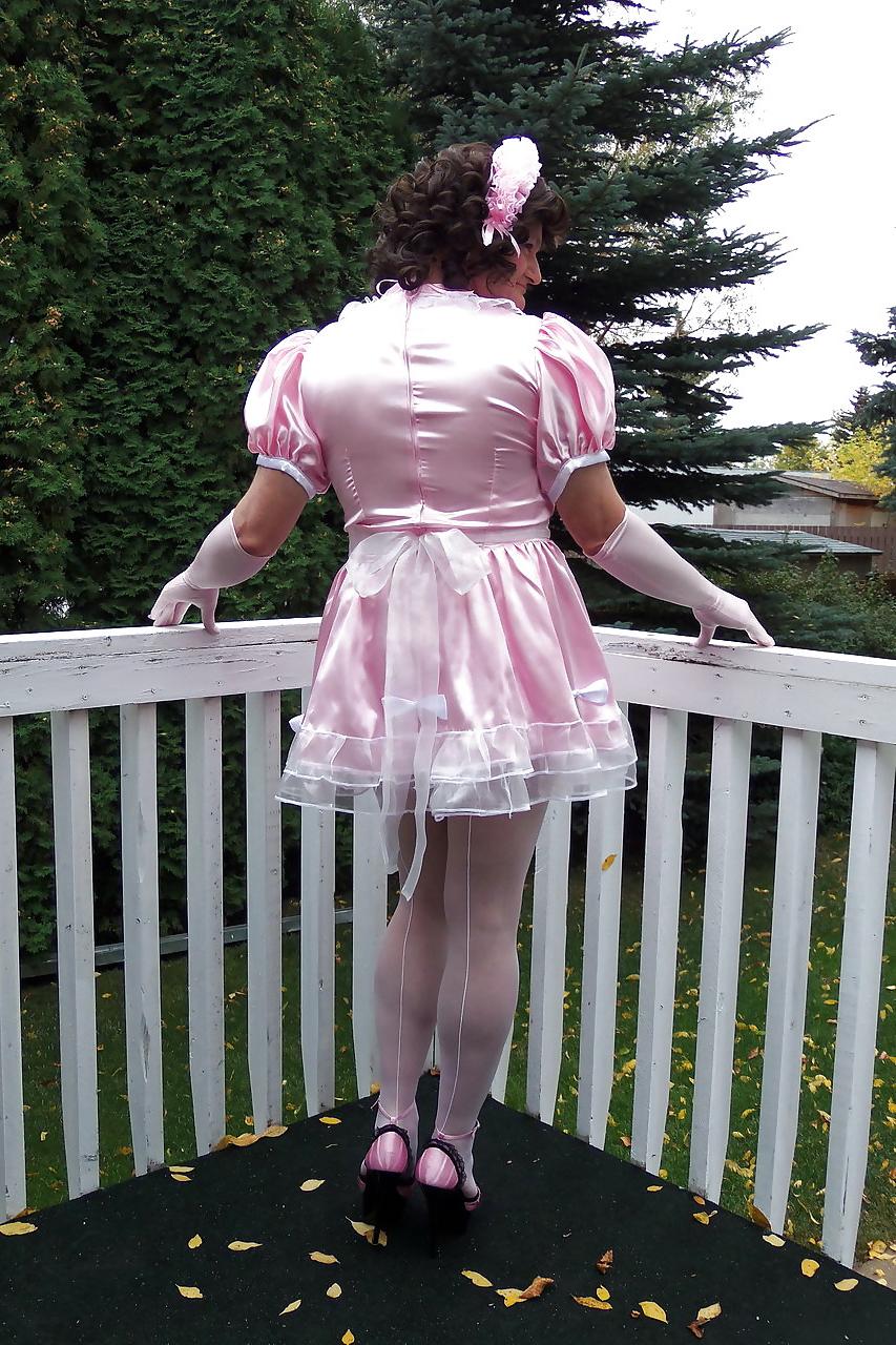 25P The Sissy Maid
