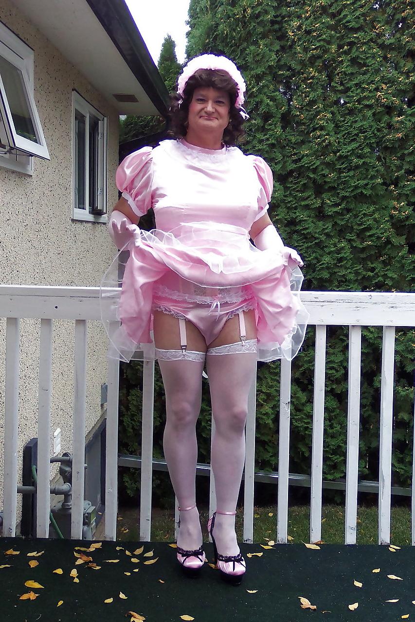 25P The Sissy Maid