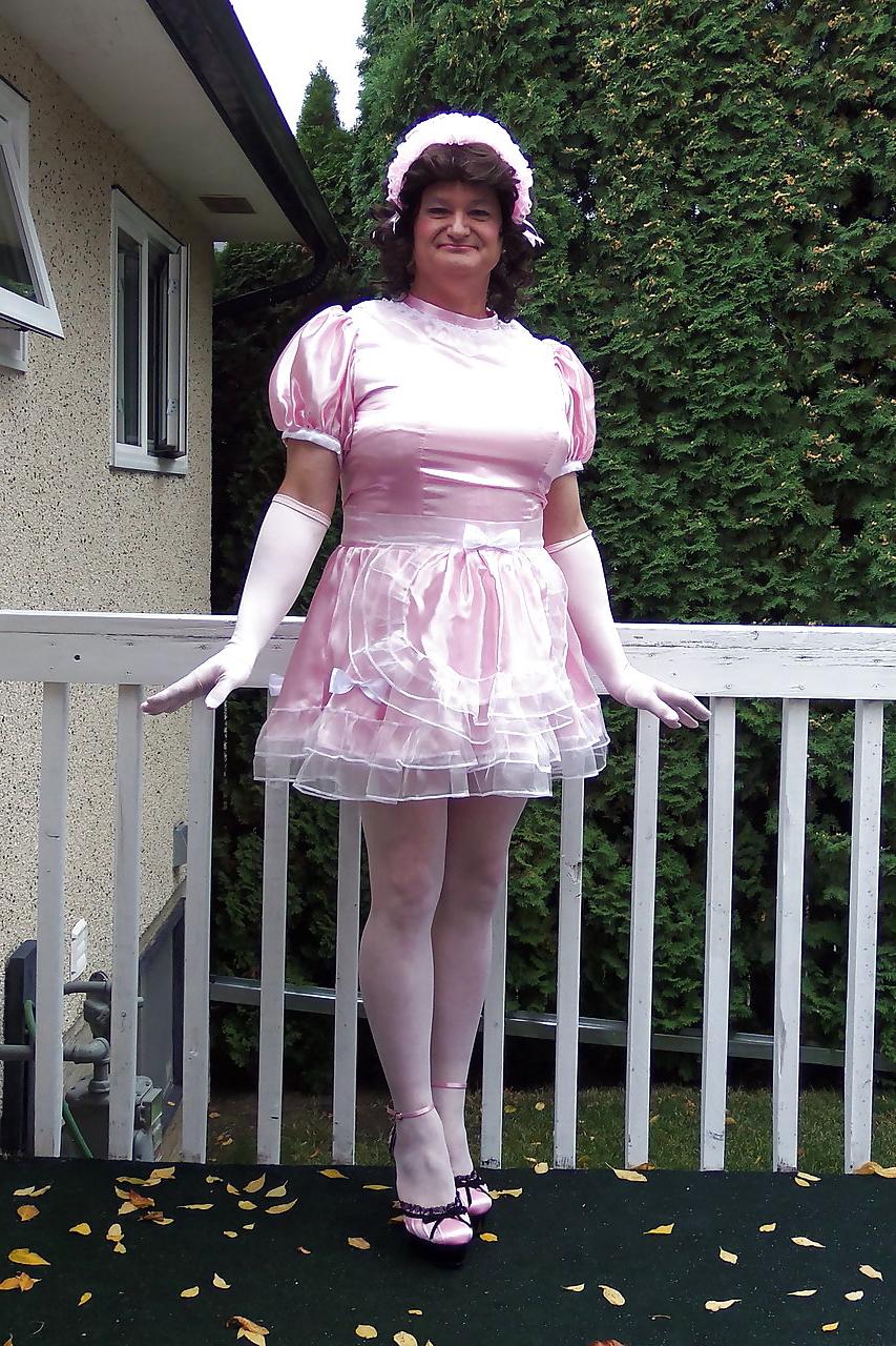 25P The Sissy Maid
