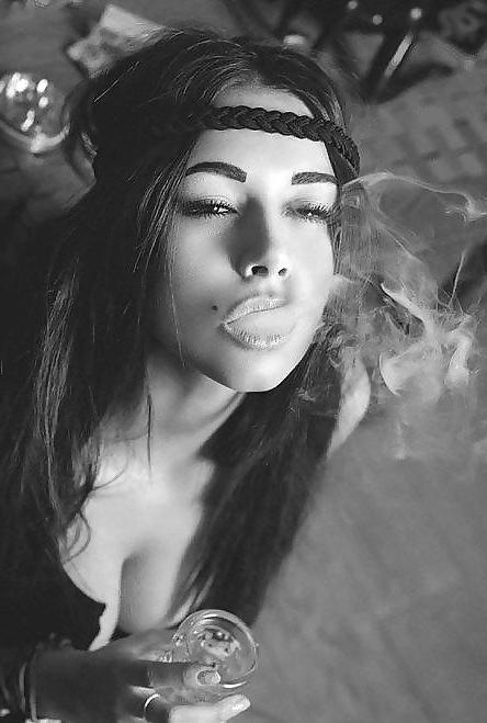 25P No smoking....