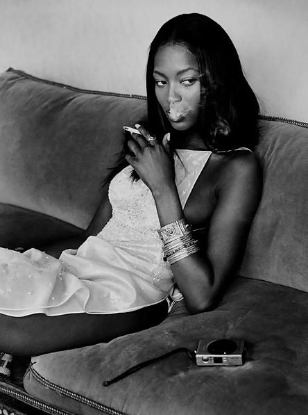 25P No smoking....
