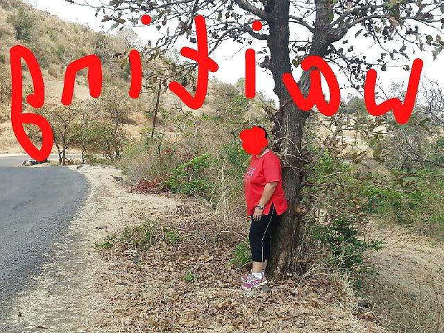 6P Public nudity by a Indian cuckolds wife