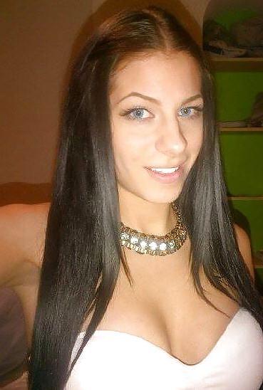 25P Hungarian girls, women (not nude) 02