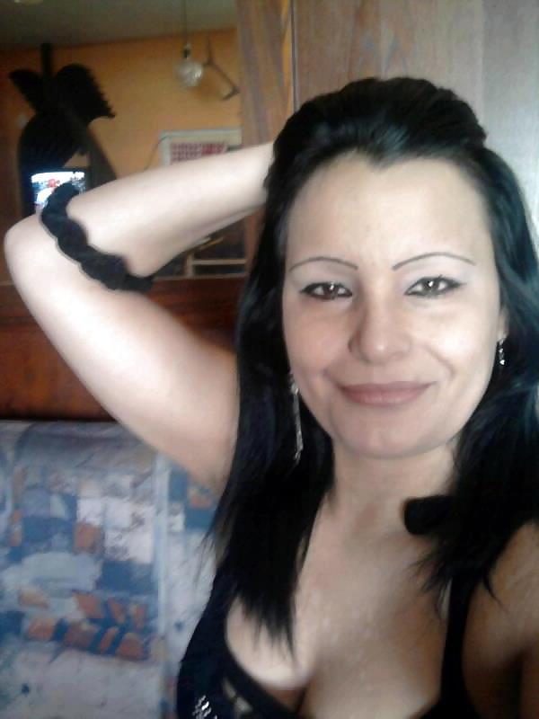 25P Hungarian girls, women (not nude) 02
