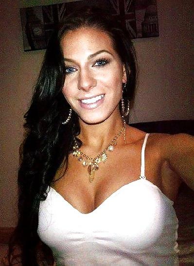 25P Hungarian girls, women (not nude) 02