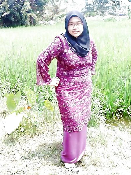 6P Malay girl with big boobs