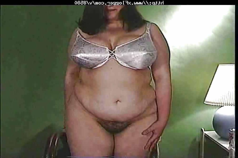 25P Big bras and harry bush