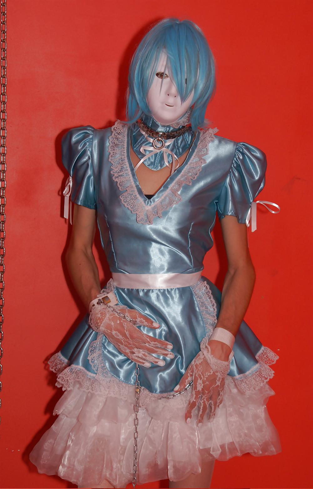 25P Sissy maid